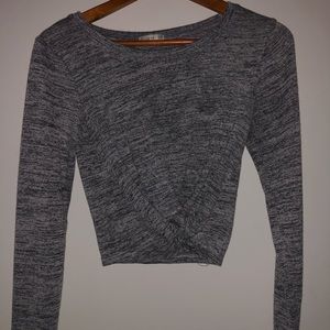 Long sleeve gray crop top